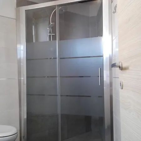 A Due Passi Dal Centro Guest house 4*