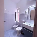 A Due Passi Dal Centro Πανσιόν Νότο