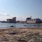 A Due Passi Dal Centro Maison d'hôtes 4*