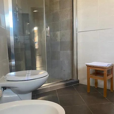 A Due Passi Dal Centro בית הארחה 4*