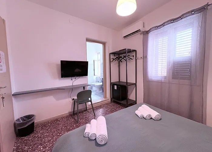 A Due Passi Dal Centro 게스트하우스 4*
