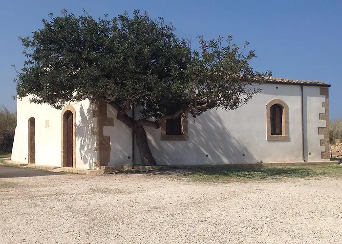 A Due Passi Dal Centro 4* Ното